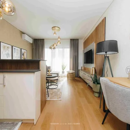 Sandy Apartment *